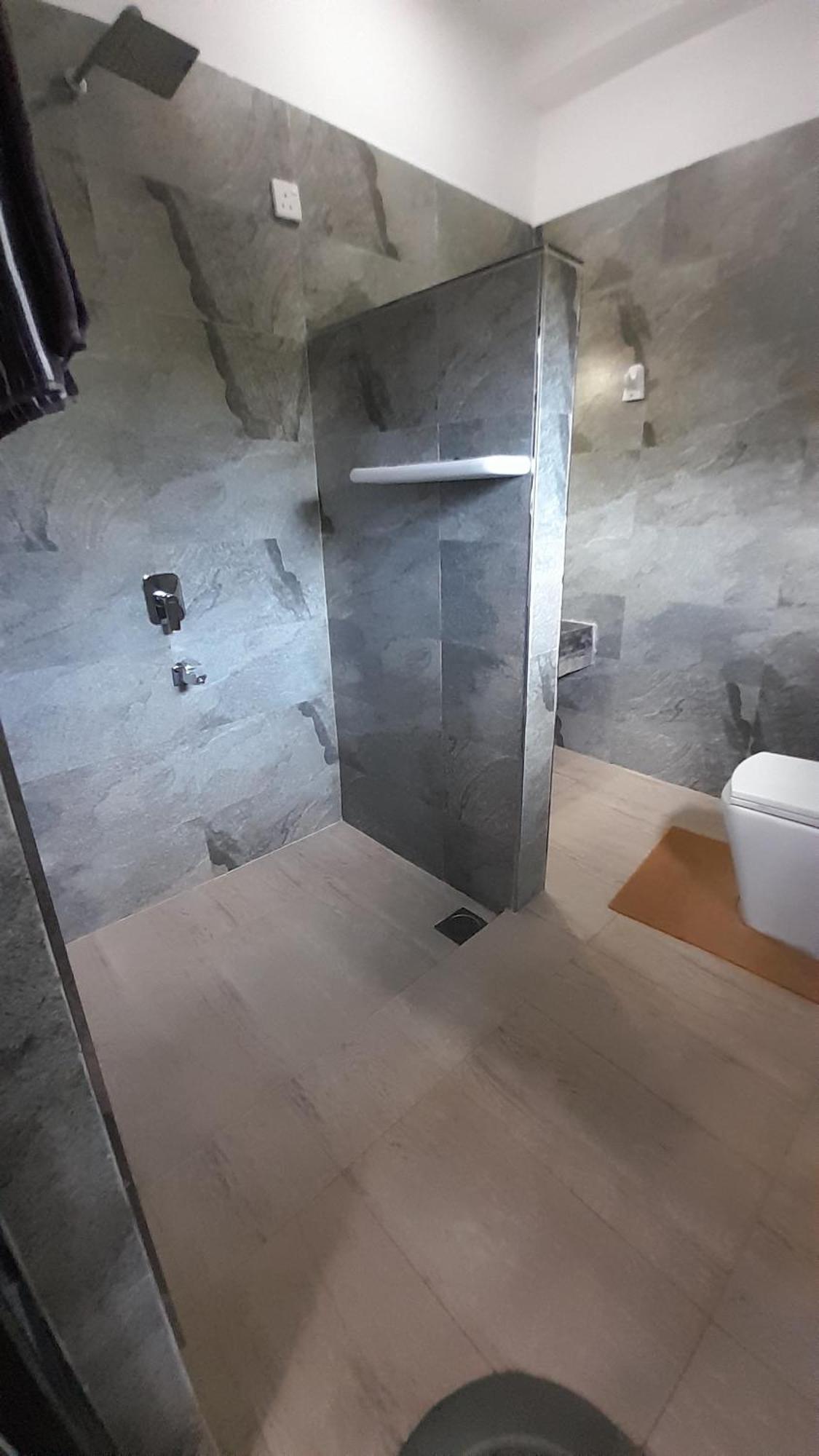 SriMany Bed & Breakfast Mirissa Bagian luar foto